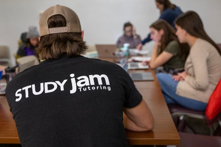 A Study Jam tutor leads a group discussion