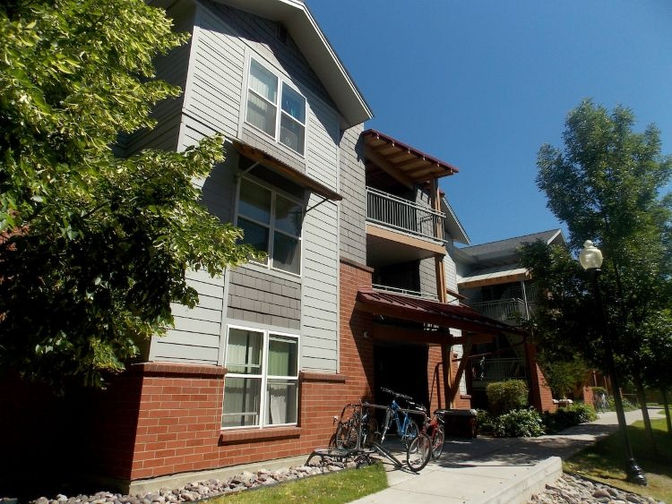 Lewis and Clark Villages - Campus Housing