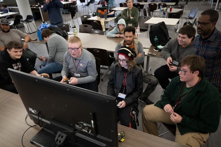 Competitors compete in a Grizzly Esports tournament